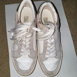 Vintage Havana Women's White and Gray Sneakers